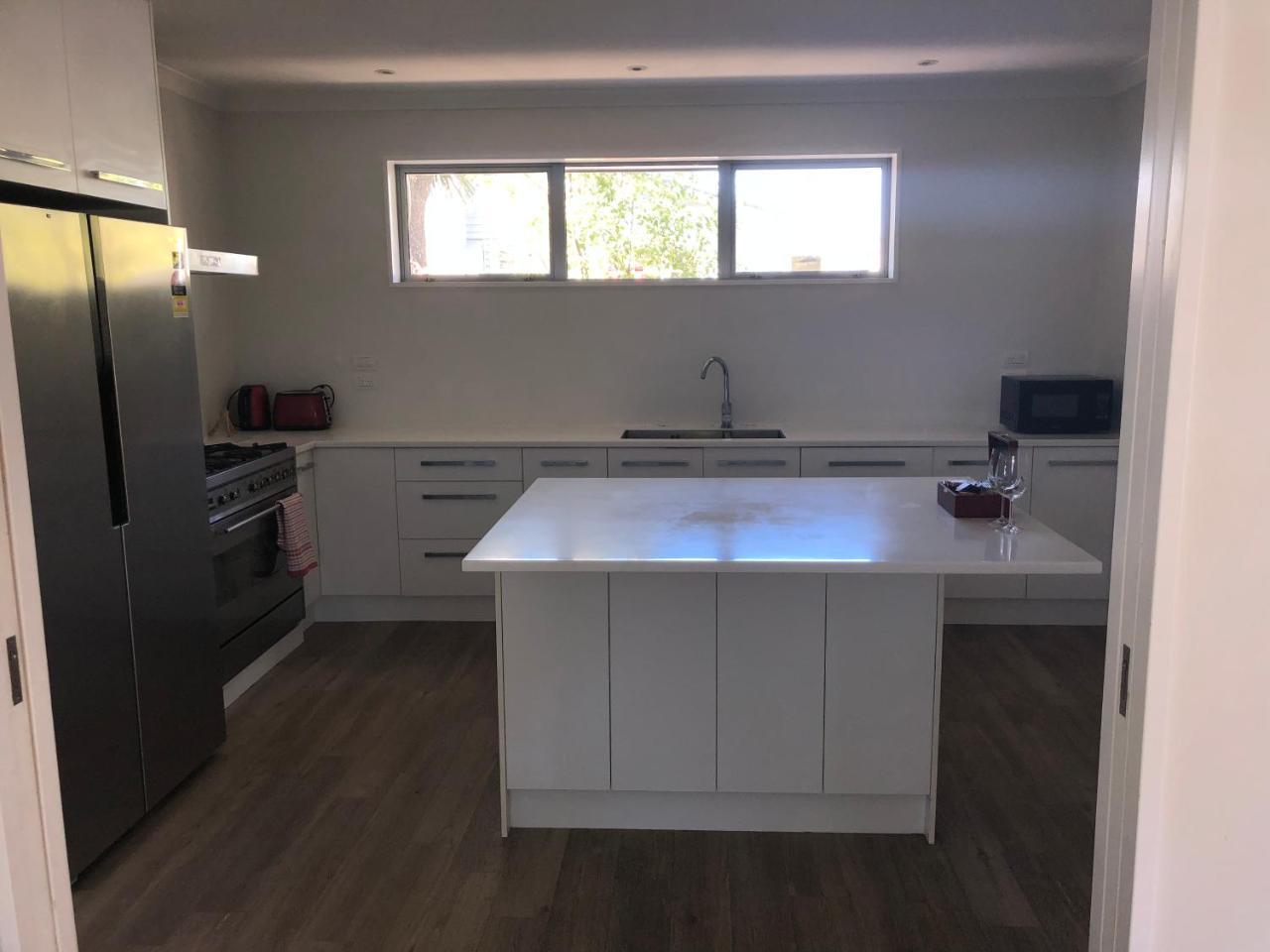 Memorial Holiday Home Christchurch Buitenkant foto